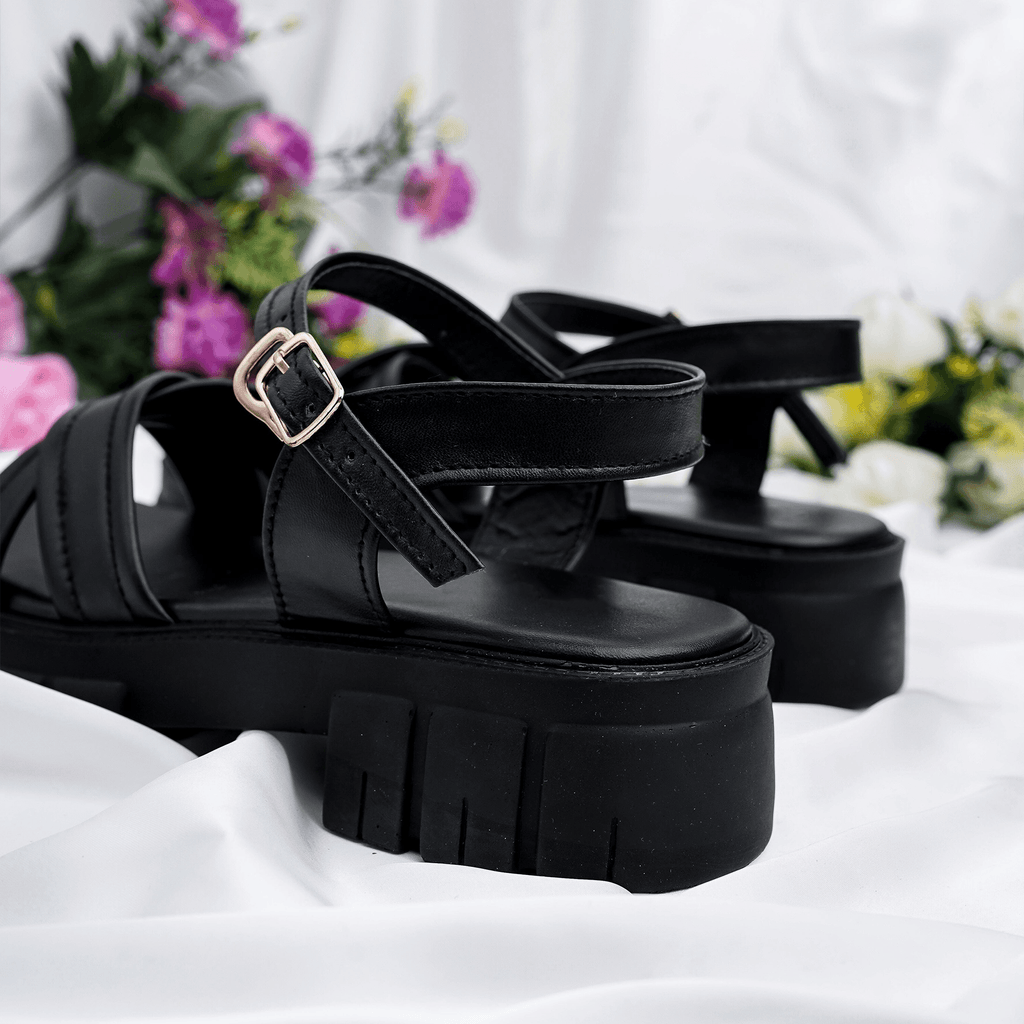 MADDIE - BLACK